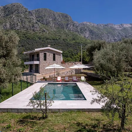 Family House Giardino Verde Bar Exterior photo