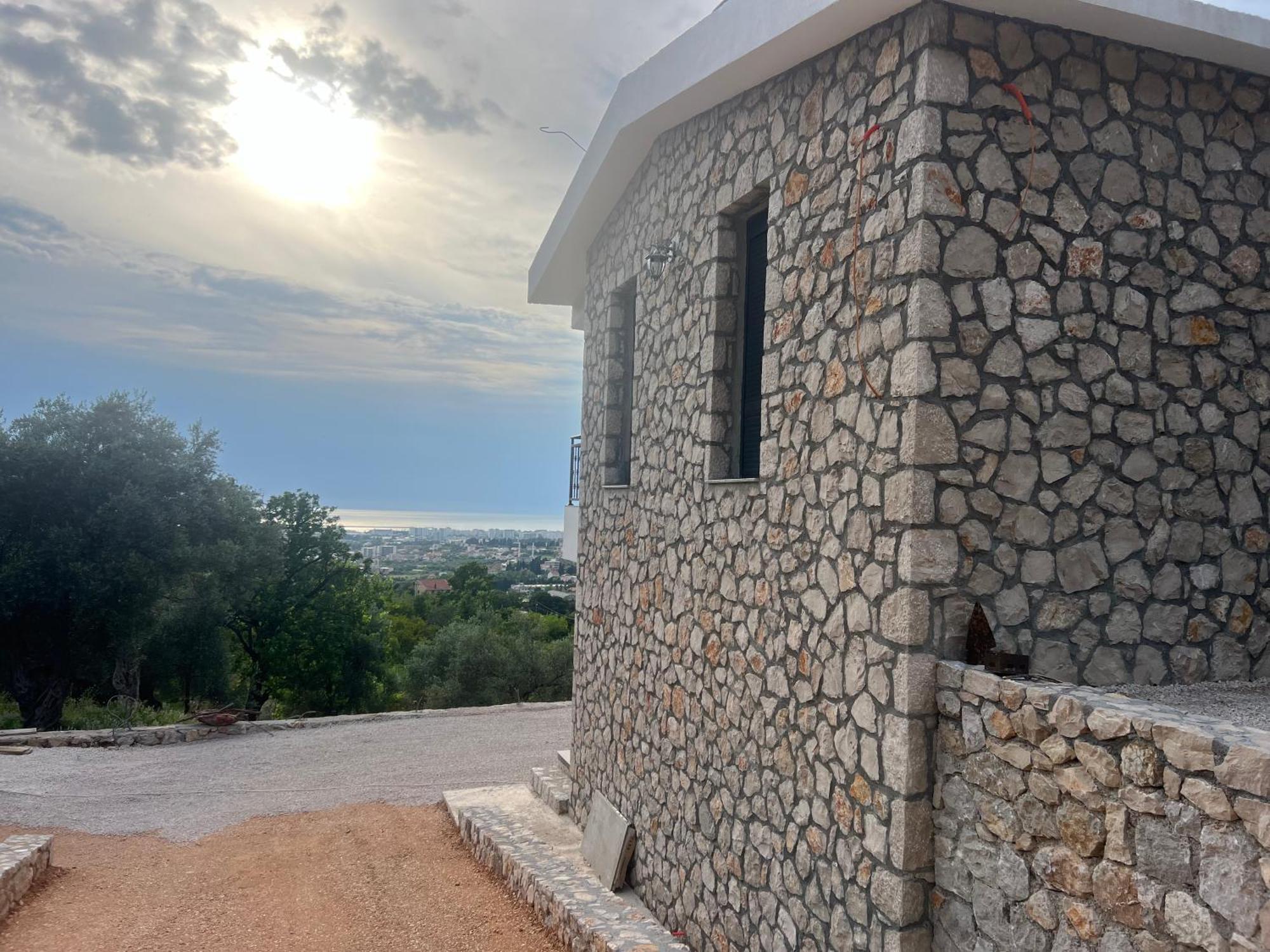 Family House Giardino Vila