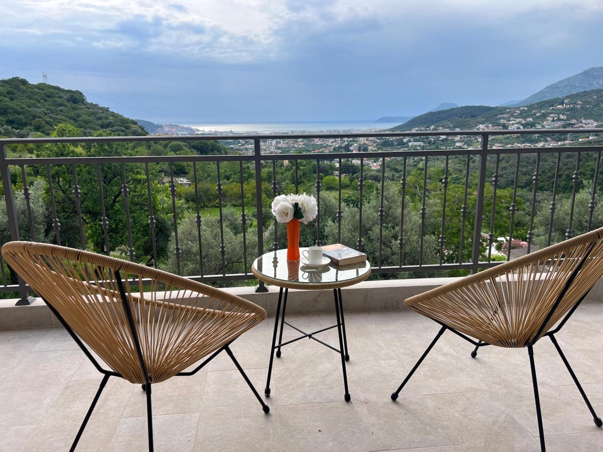 Family House Giardino Vila