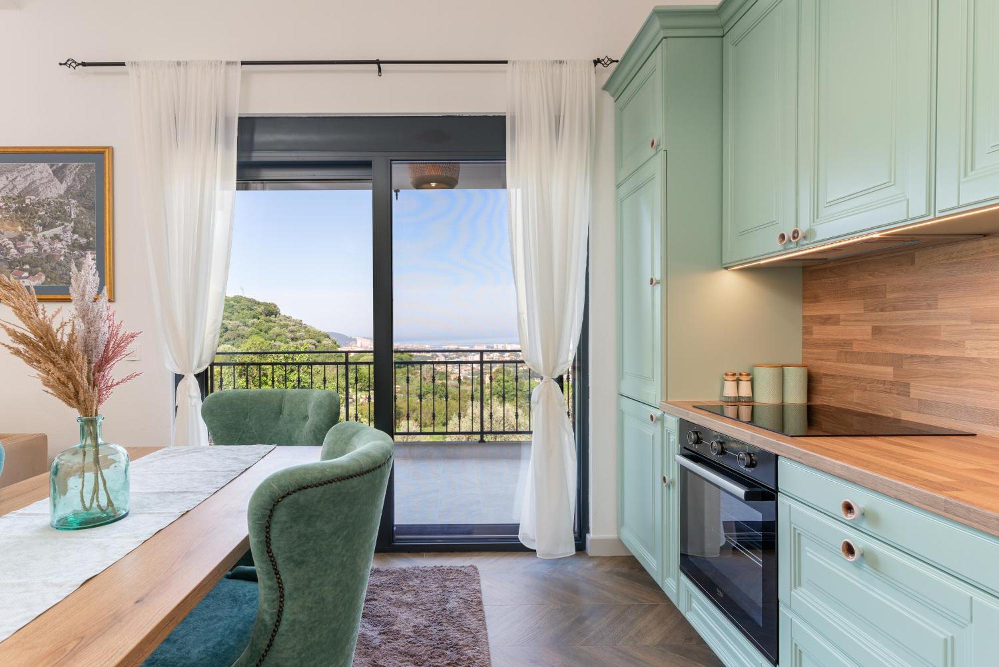 Family House Giardino Villa Bar